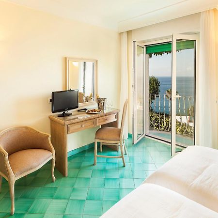Hotel Continental Mare Иския Екстериор снимка