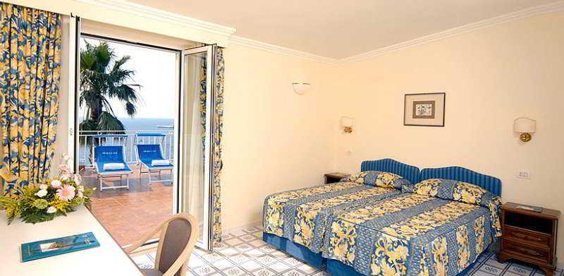 Hotel Continental Mare Иския Екстериор снимка