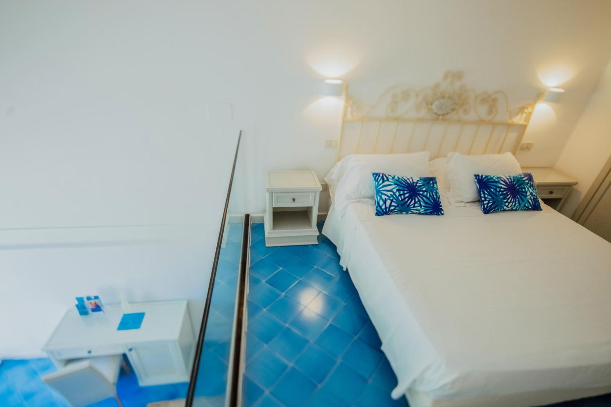 Hotel Continental Mare Иския Екстериор снимка